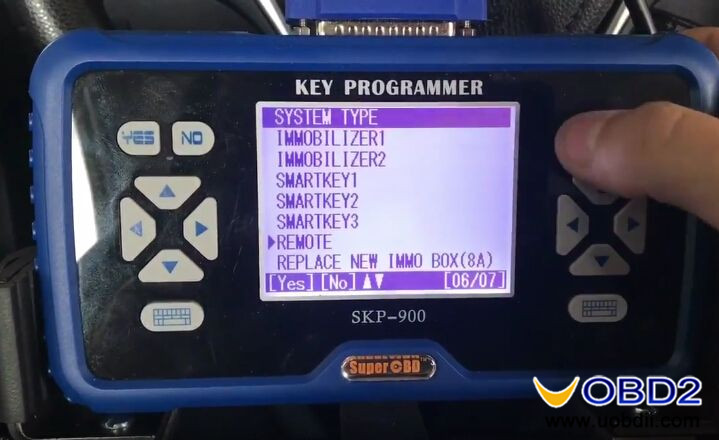 skp900-program-new-toyota-corolla-h-chip-remote-key-8