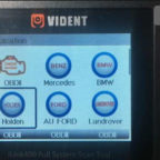 Vident iLink400 Review on Holden Commodore VZ 2005 (1)