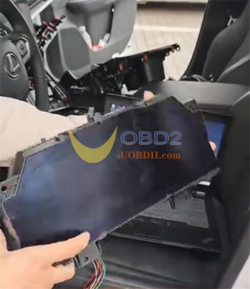 cg100x-calibrate-lexus-r7f701441-can-mileage-1