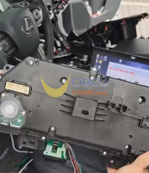 cg100x-calibrate-lexus-r7f701441-can-mileage-2