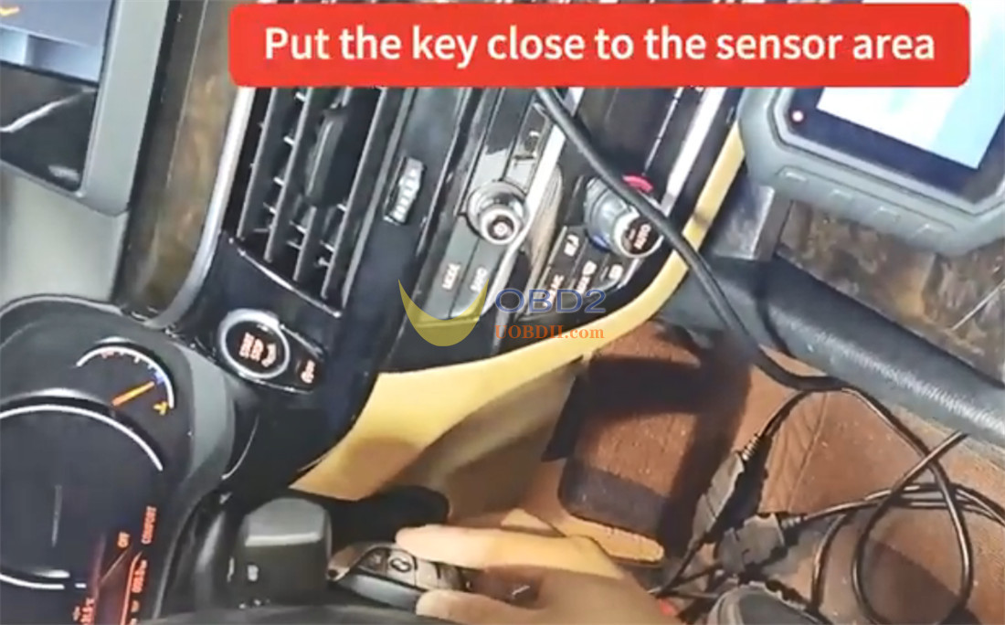 cgdi-a2-bmw-bdc2-all-keys-lost-14