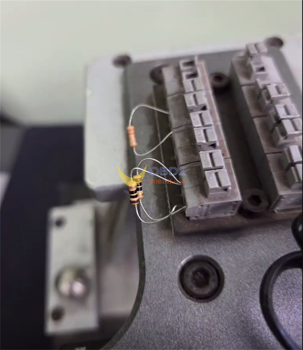 flex-land-rover-mg1cs028-boot-glitch-usb-disconnection-8